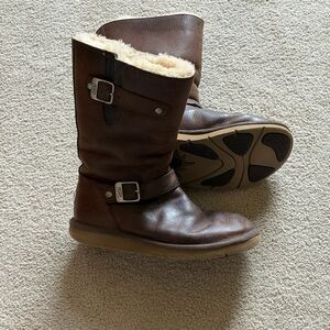 UGG Chestnut Leather Boots with Logo Detail